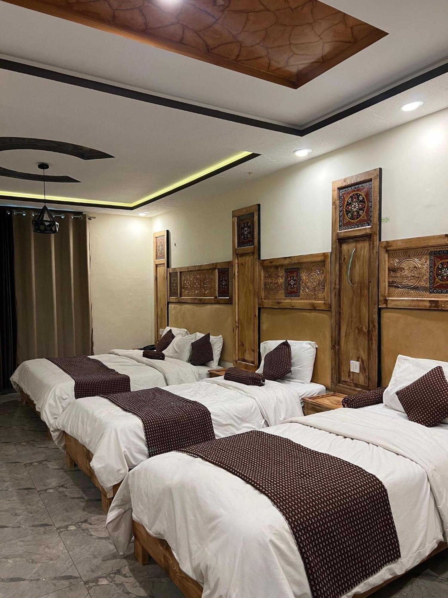 Hotel Birmingham Palace Kalam By Khan Familia Eksteriør billede