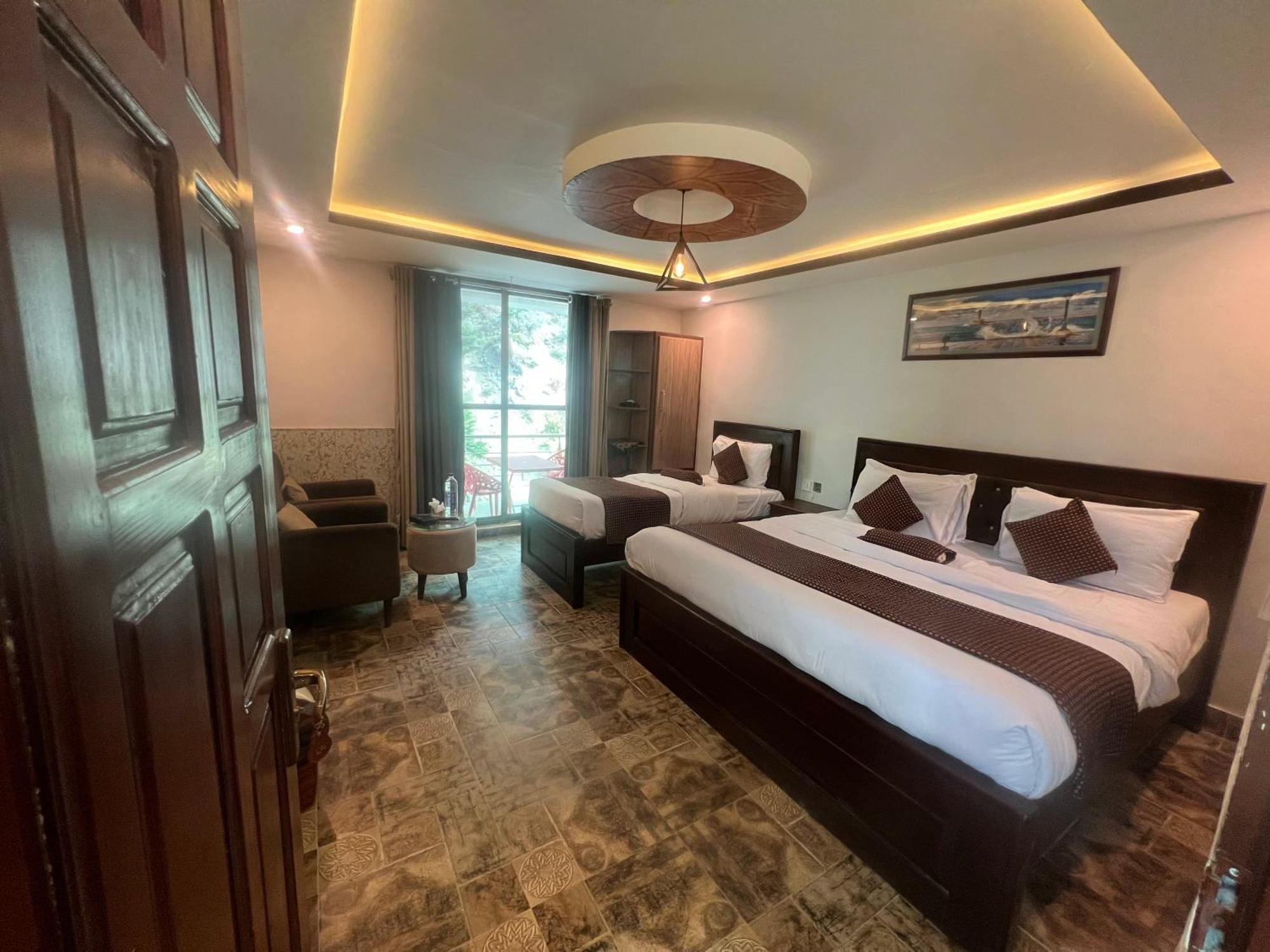Hotel Birmingham Palace Kalam By Khan Familia Eksteriør billede